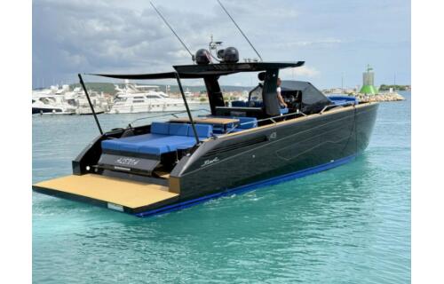 Motoryacht 