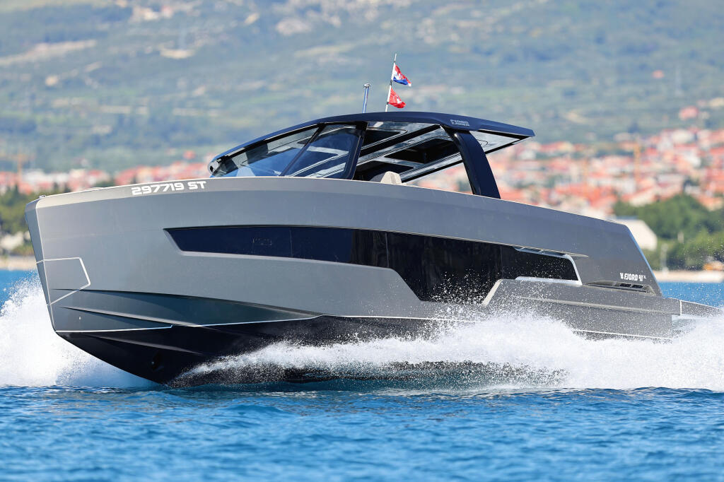 Motoryacht 