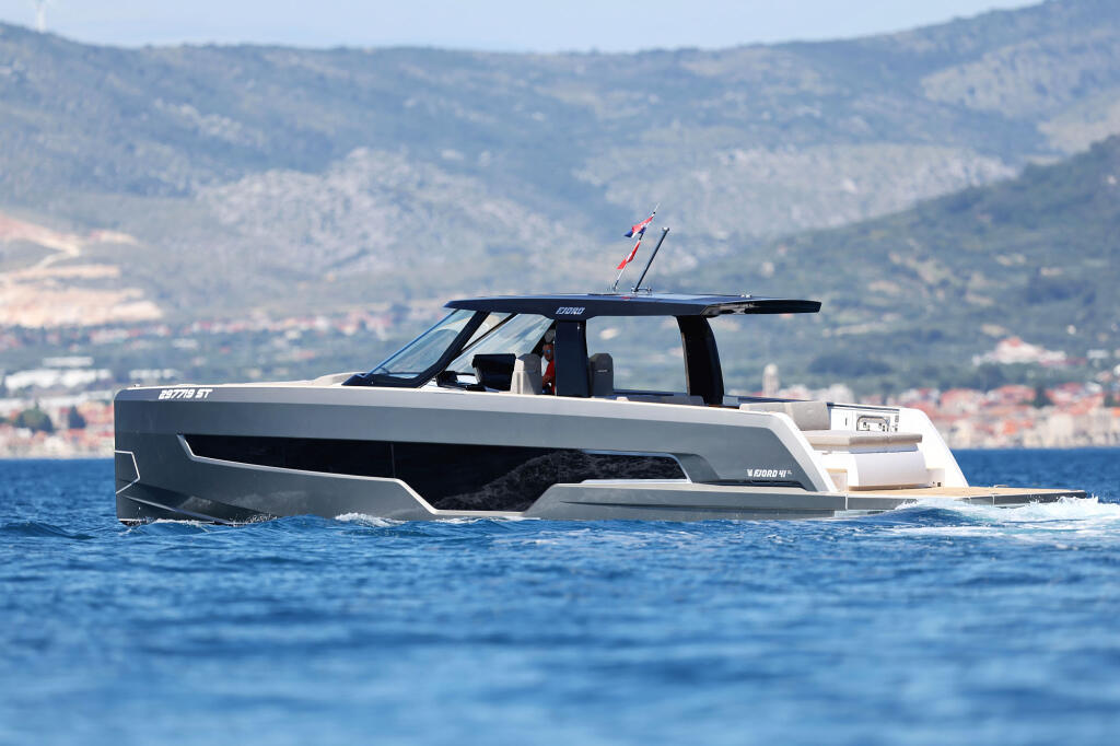 Motoryacht 