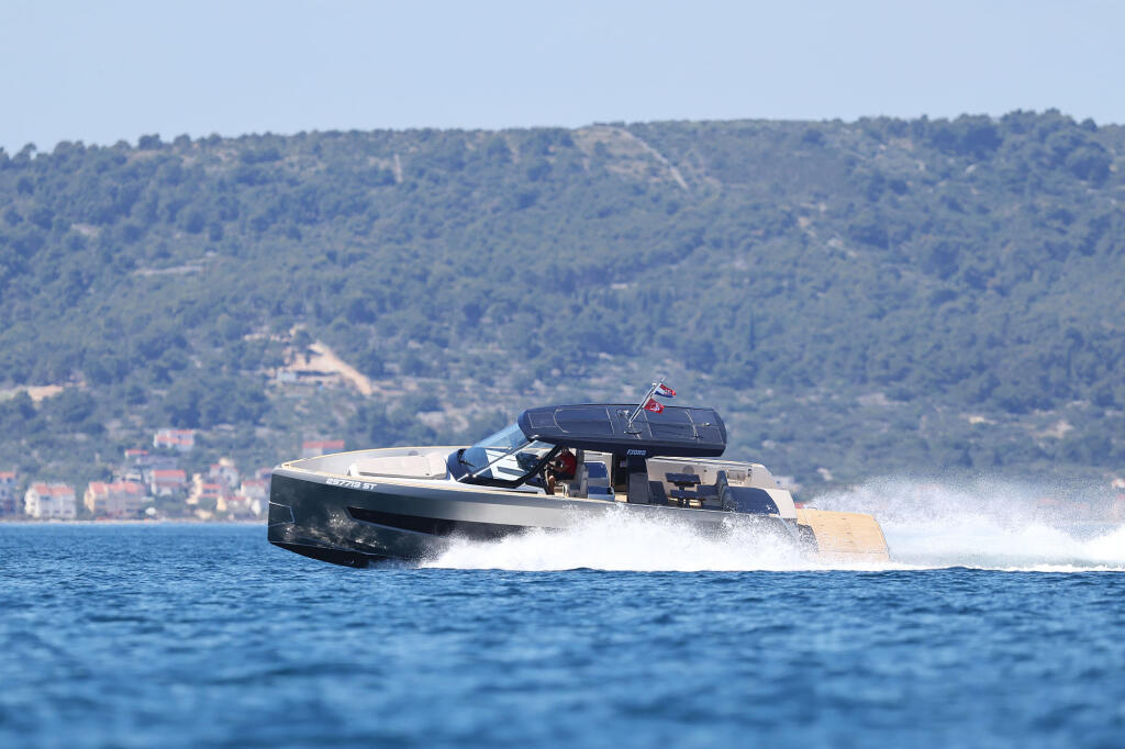 Motoryacht 
