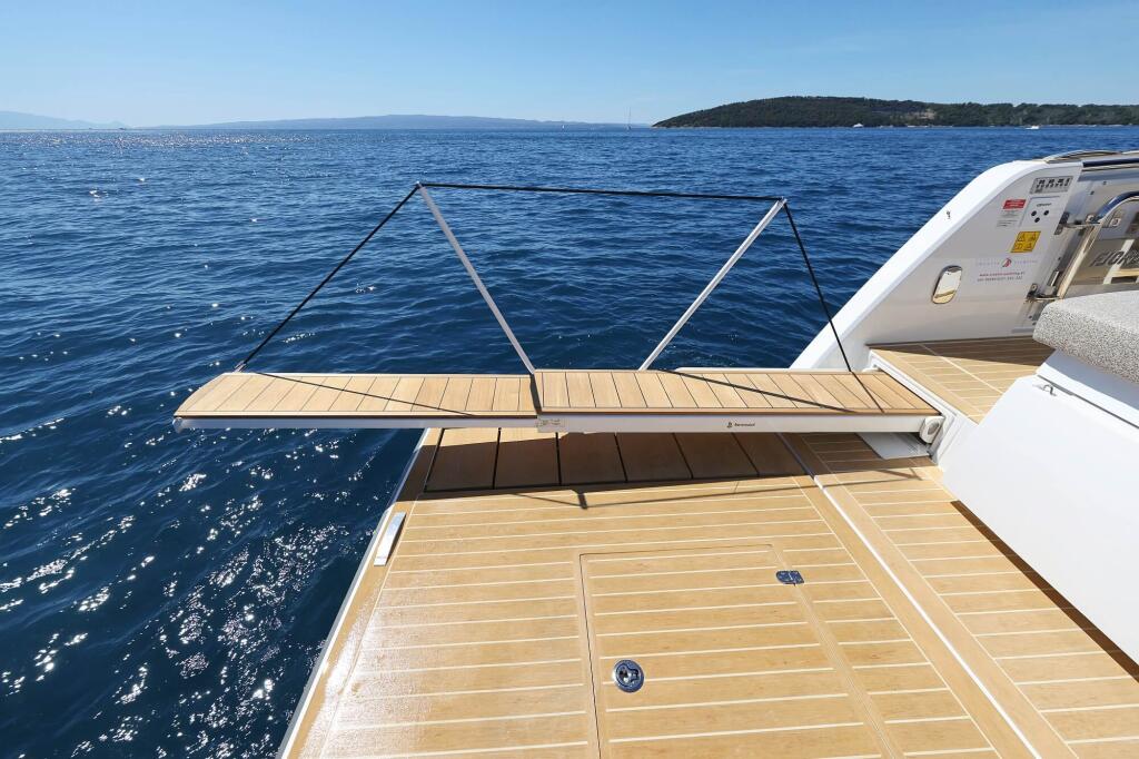 Motoryacht 