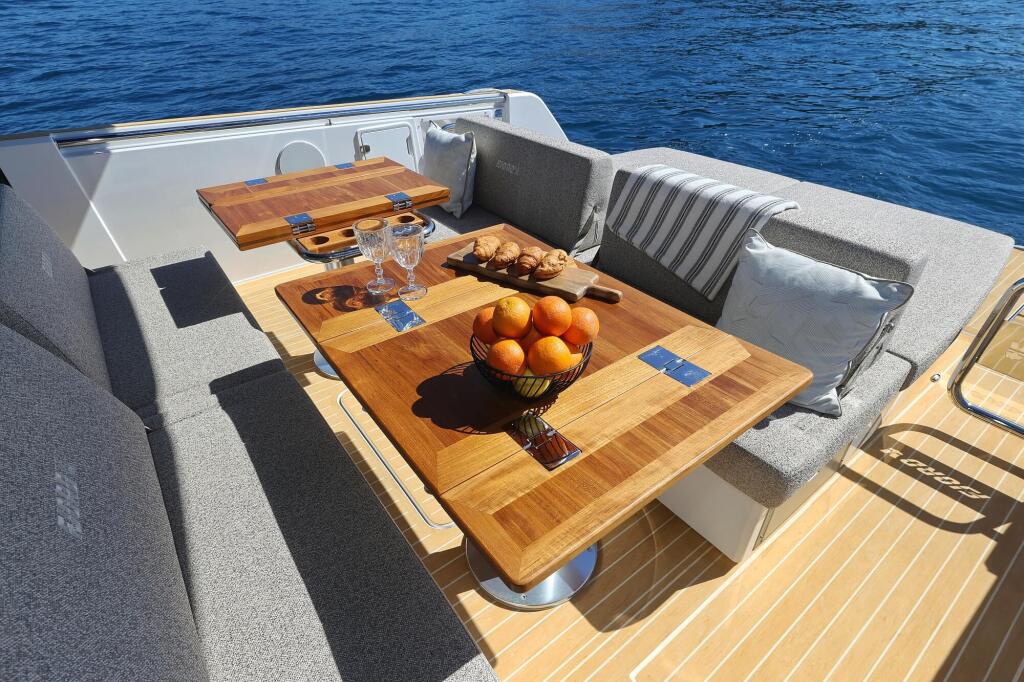 Motoryacht 