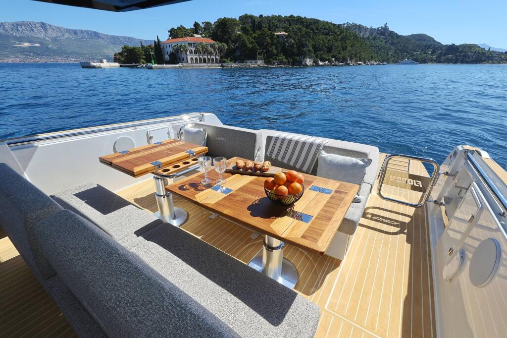 Motoryacht 