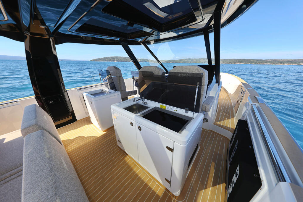 Motoryacht 