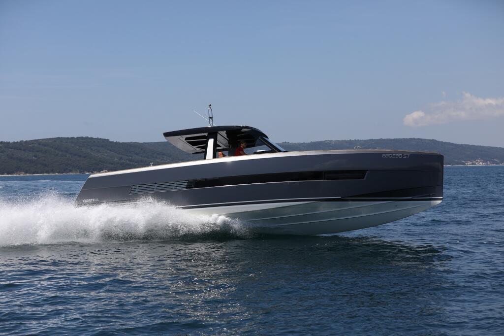 Motoryacht 