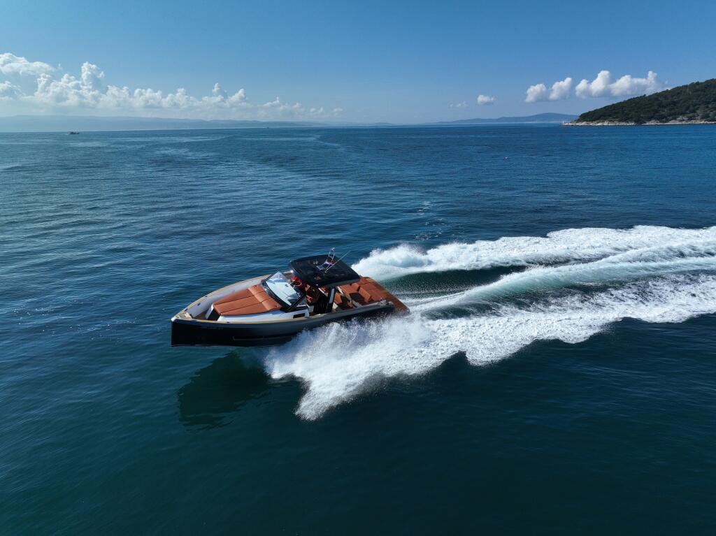 Motoryacht 