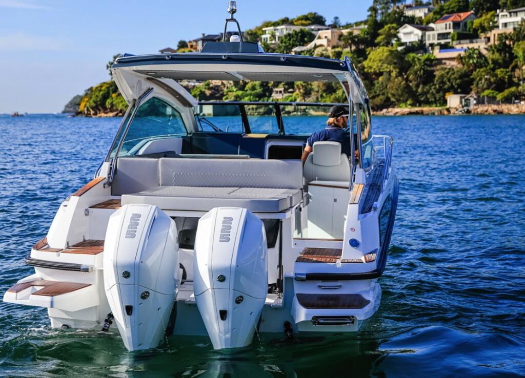 Motoryacht 