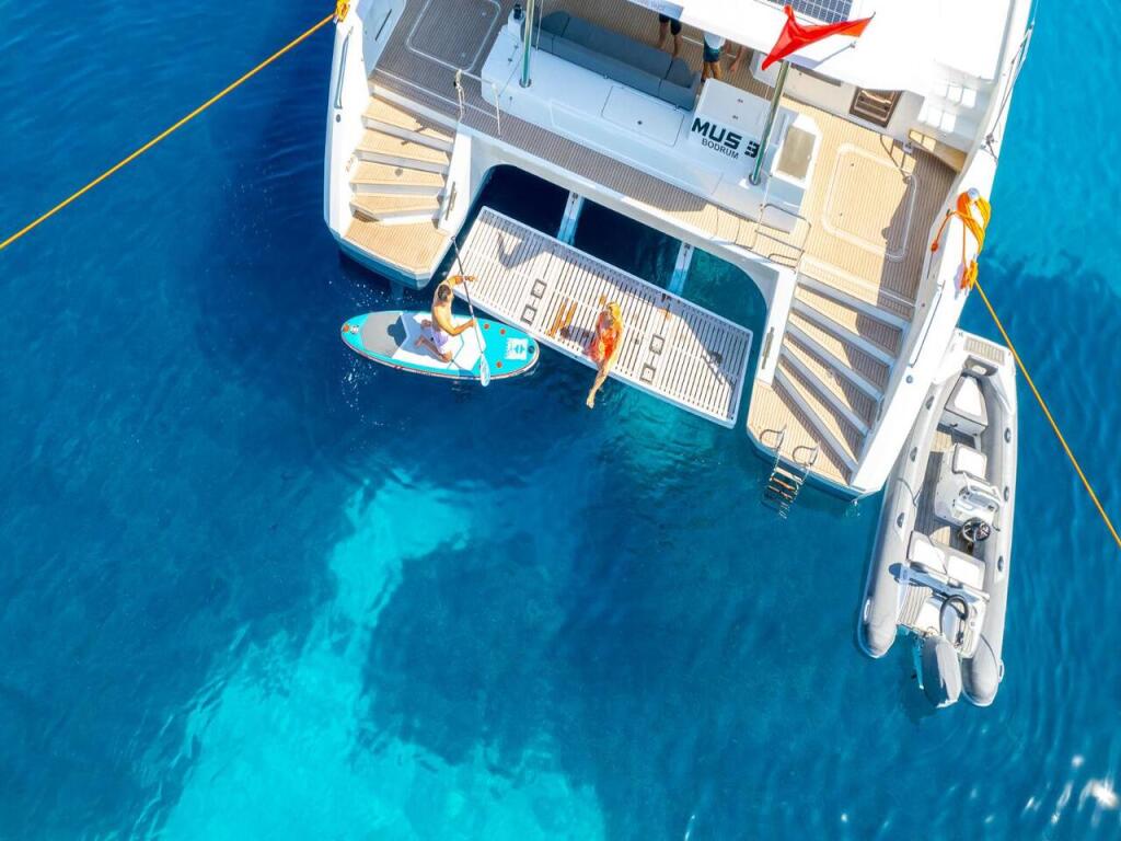 Catamaran 