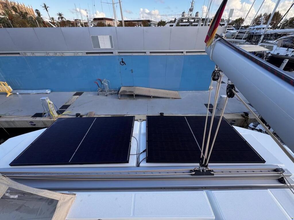 Catamaran 