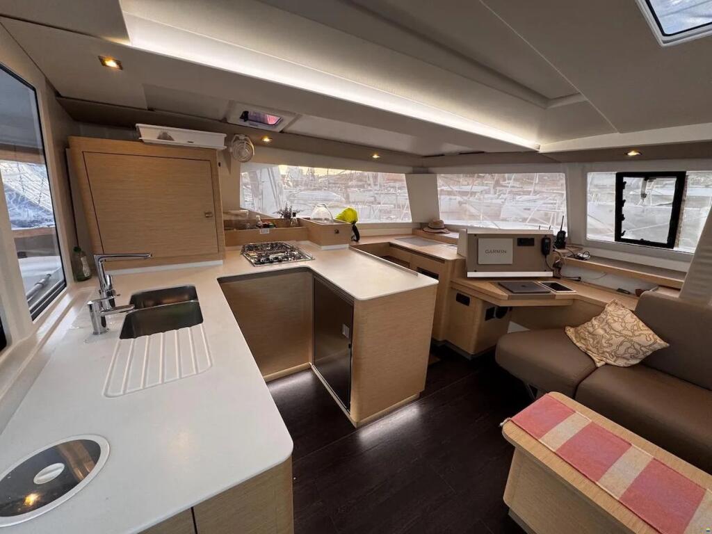 Catamaran 