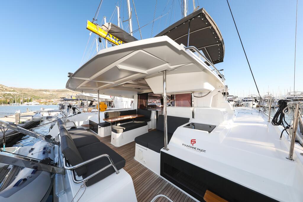 Catamaran 