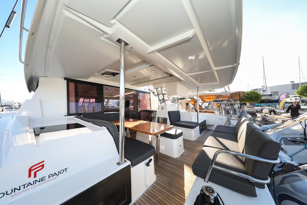 Catamaran 