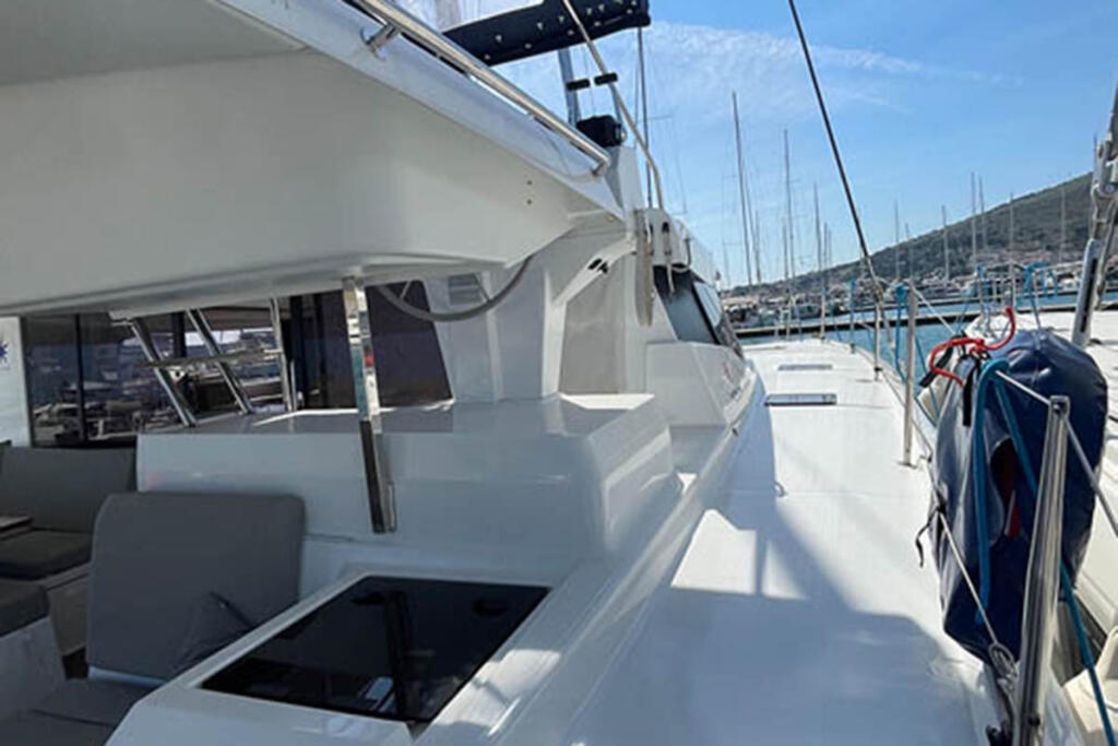 Catamaran 
