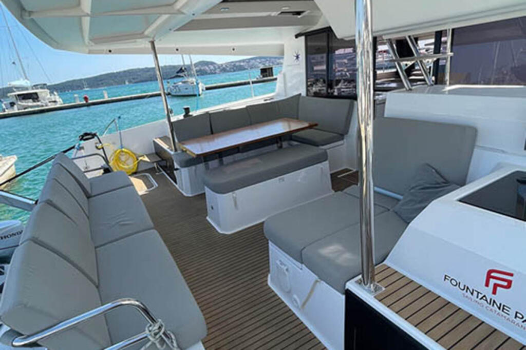 Catamaran 