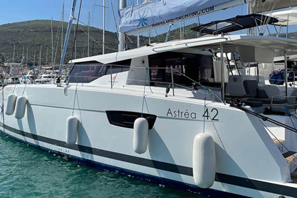 Catamaran 