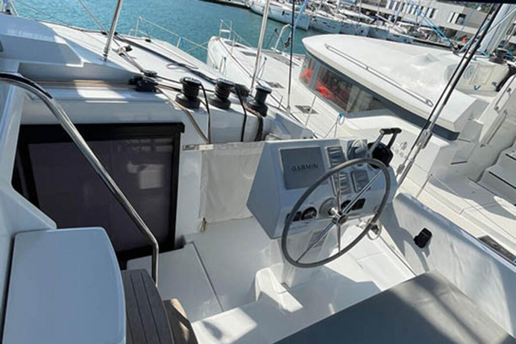 Catamaran 