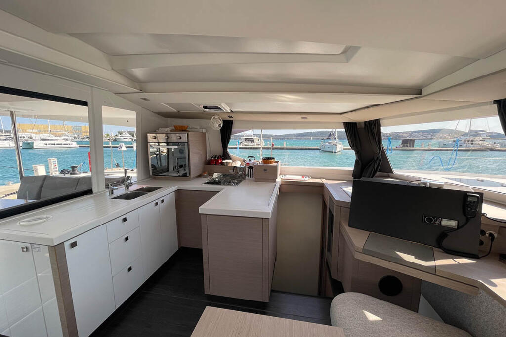 Catamaran 