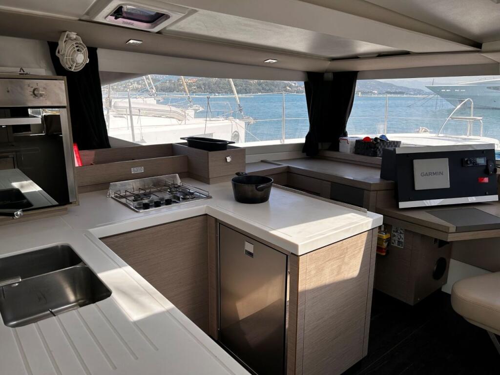 Catamaran 