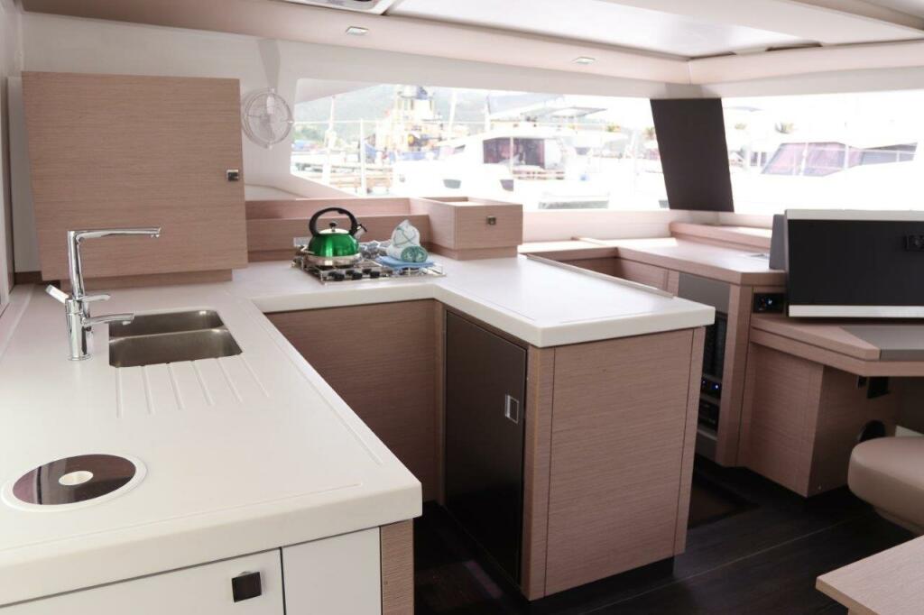 Catamaran 