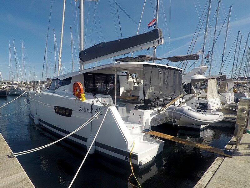 Catamaran 
