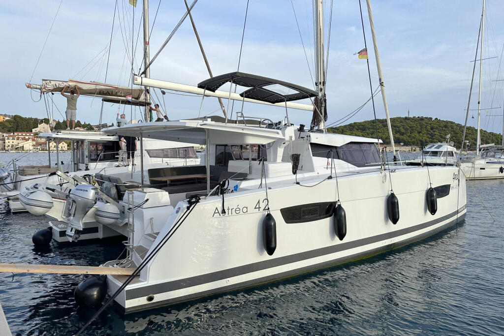 Catamaran 