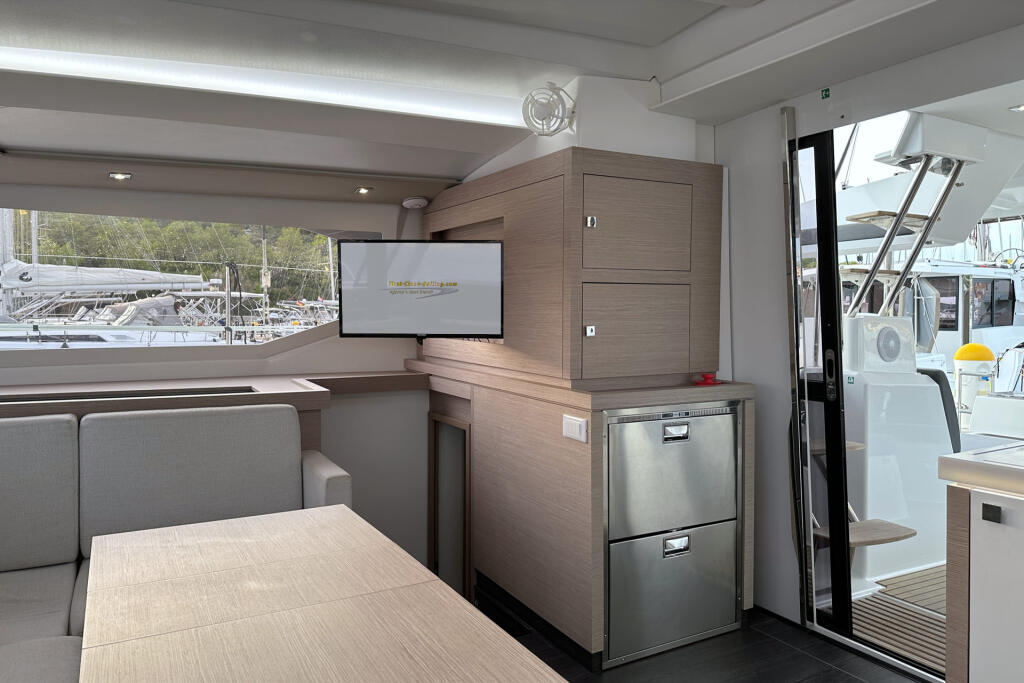 Catamaran 
