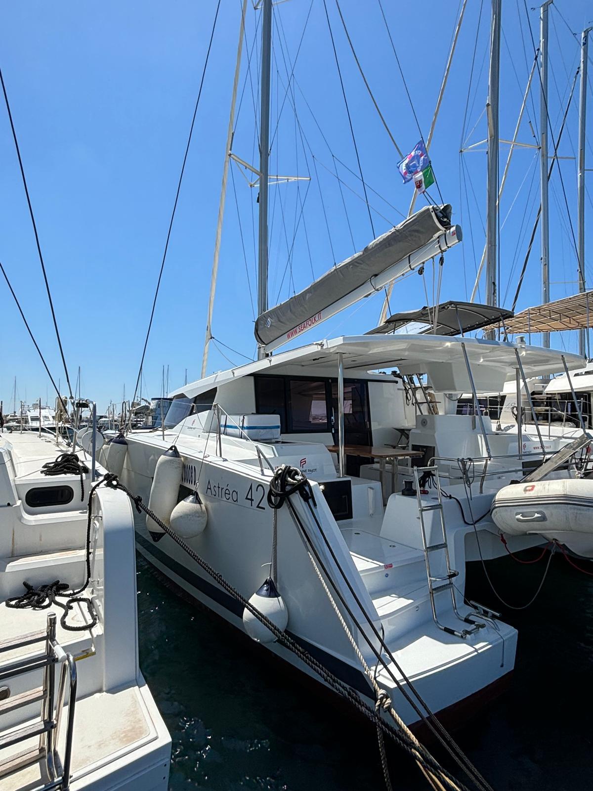 Catamaran 