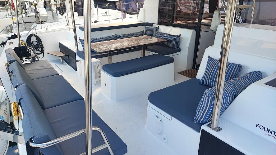 Catamaran 