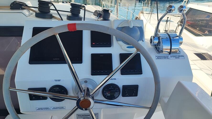 Catamaran 