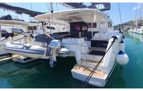 Catamaran 