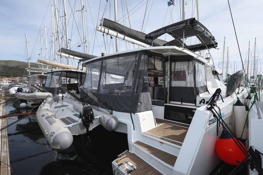 Catamaran 