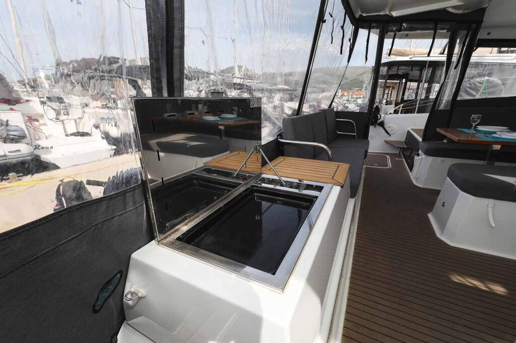 Catamaran 