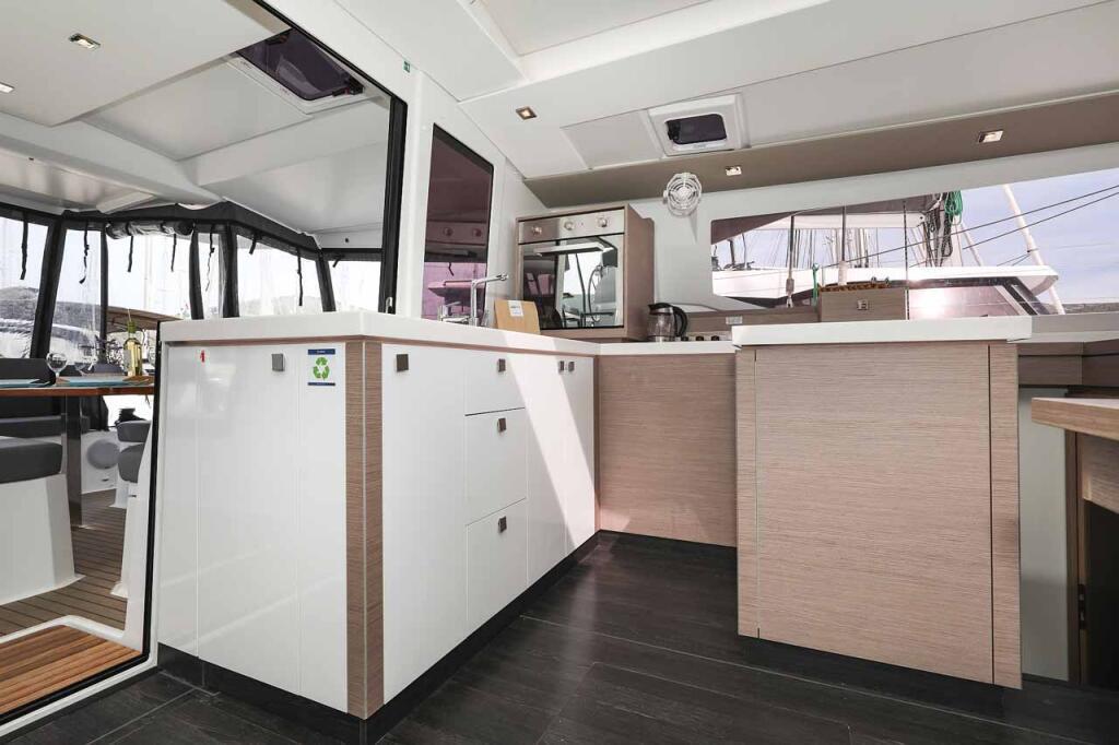 Catamaran 