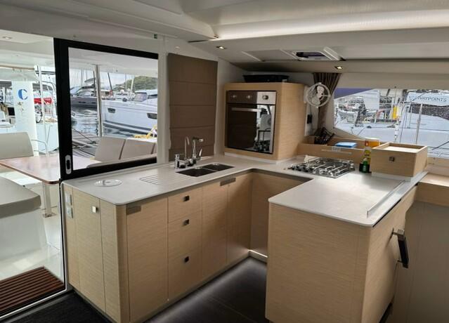Catamaran 