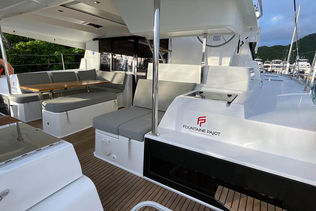 Catamaran 