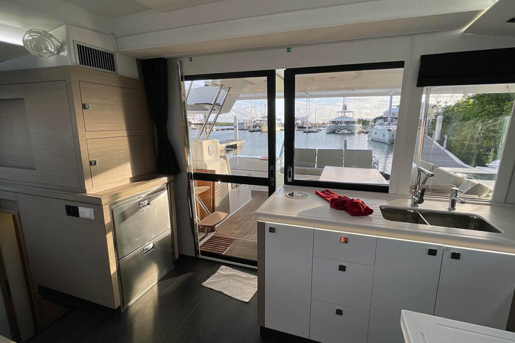 Catamaran 