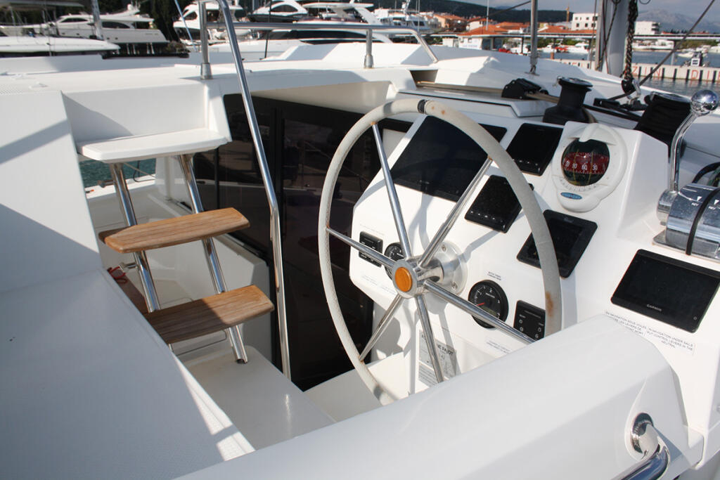 Catamaran 
