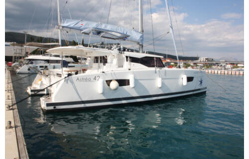 Catamaran 