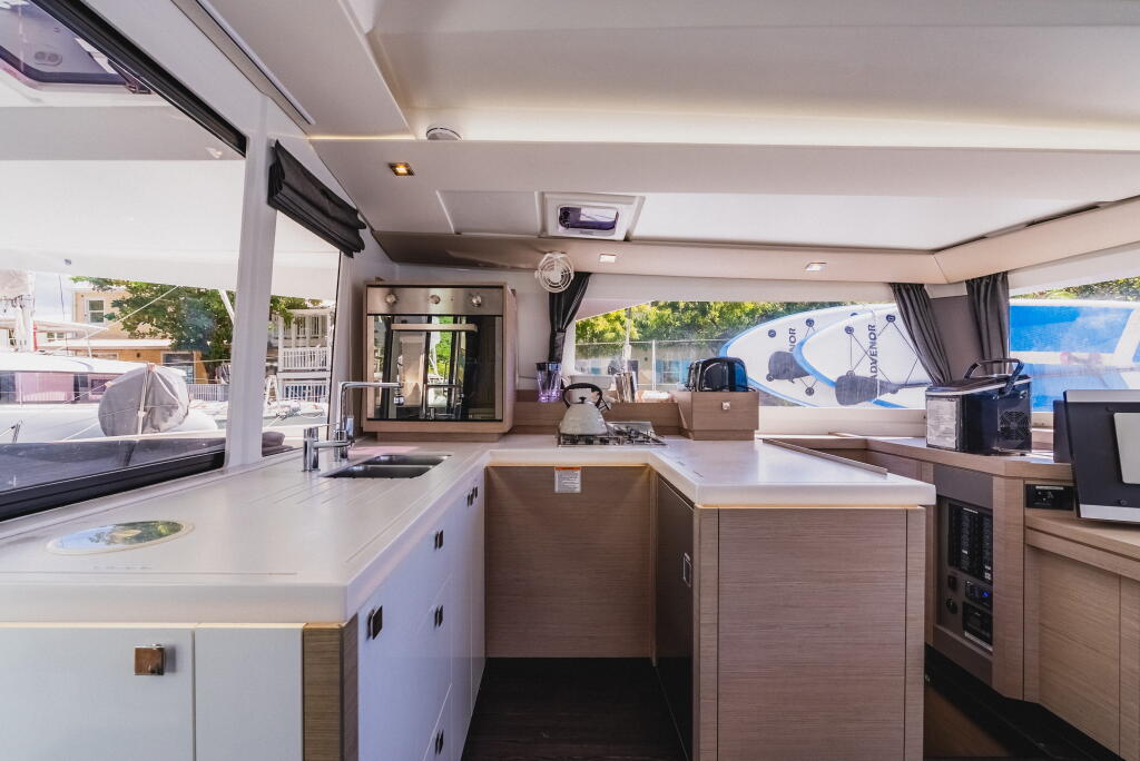 Catamaran 