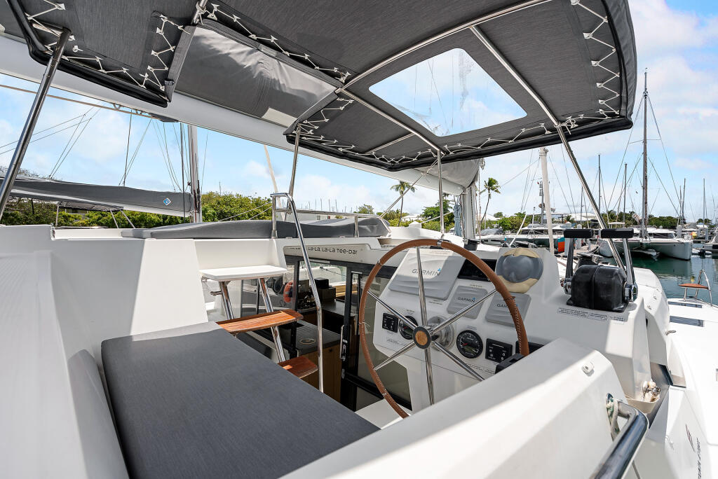 Catamaran 