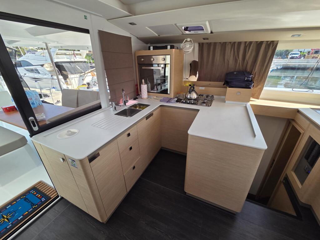 Catamaran 