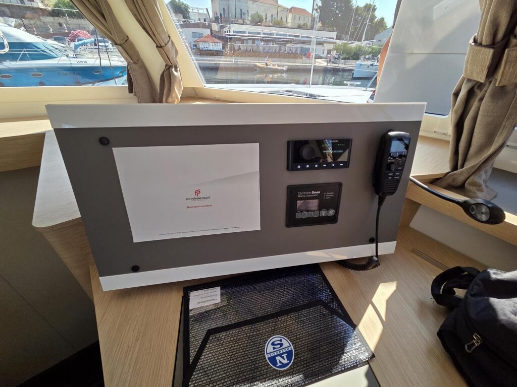 Catamaran 