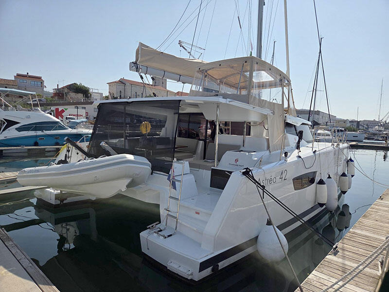 Catamaran 