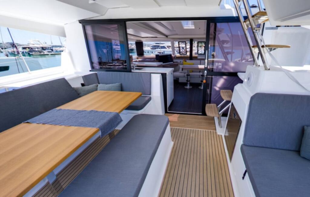 Catamaran 