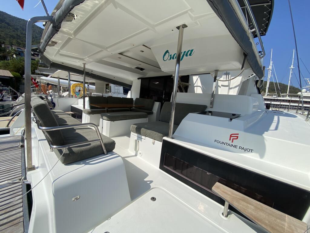 Catamaran 