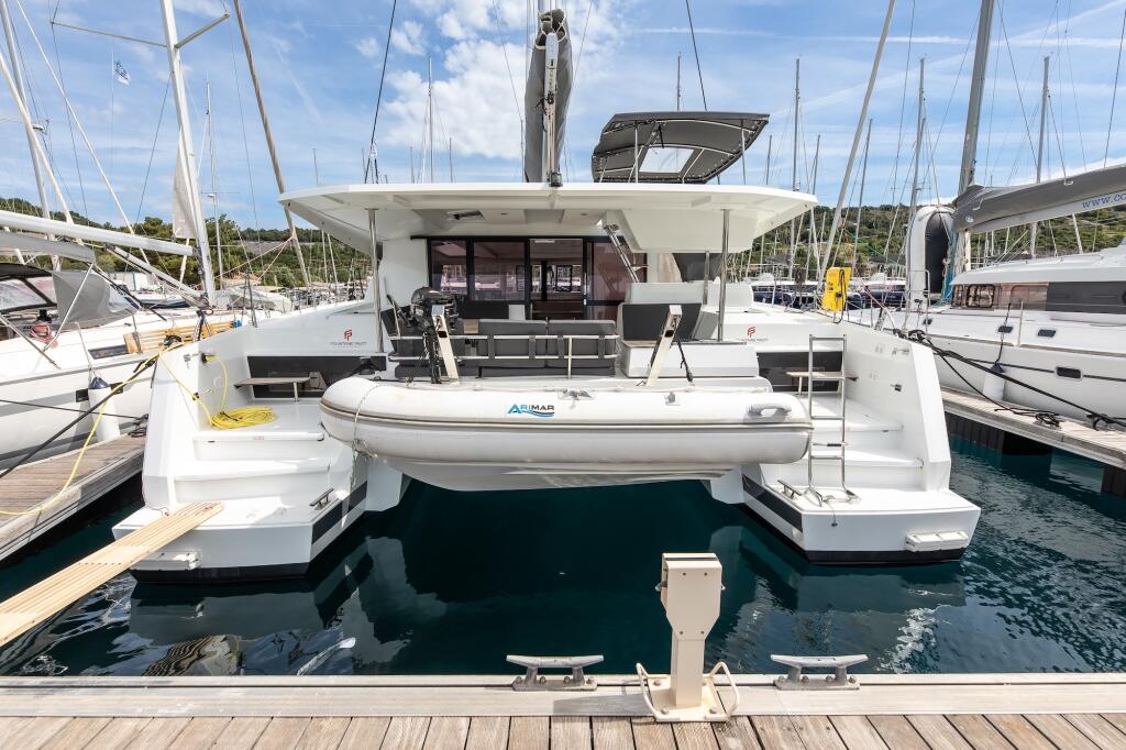 Catamaran 