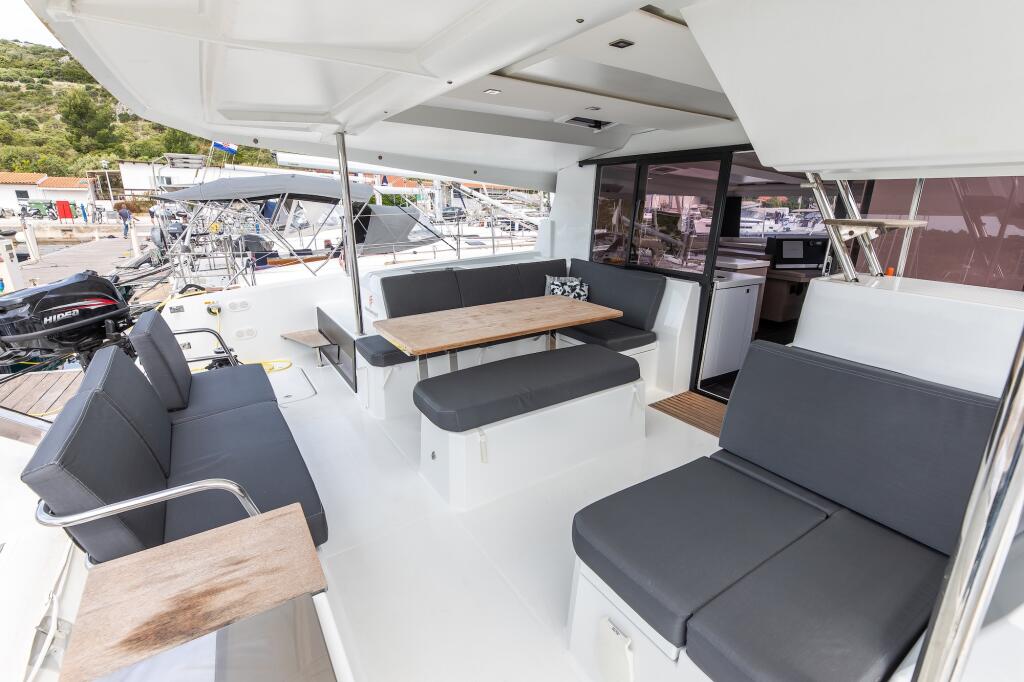 Catamaran 