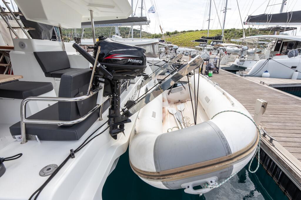 Catamaran 
