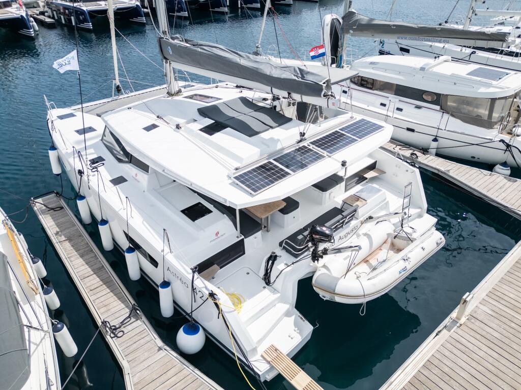 Catamaran 