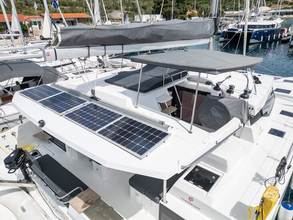 Catamaran 